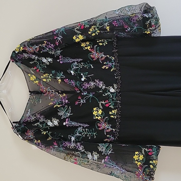 NWT Mac Duggal Embroidered Illusion Puff Sleeve Column Gown Floral 18 # 79379 - Picture 10 of 17